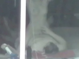 Mamma e papà guardare porno voyeur finestra di sesso di coppia